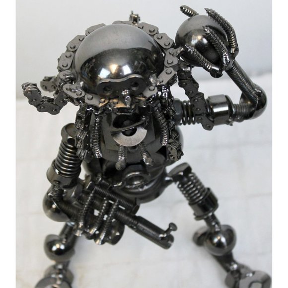Metal Scrap Art Alien Robot Sculpture Nuts Bolts Chain Bearing Polished Black - Picture 7 of 12